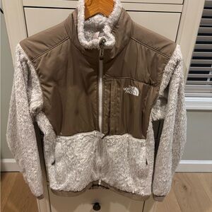 The North Face Tan and Cream Fleece Jacket